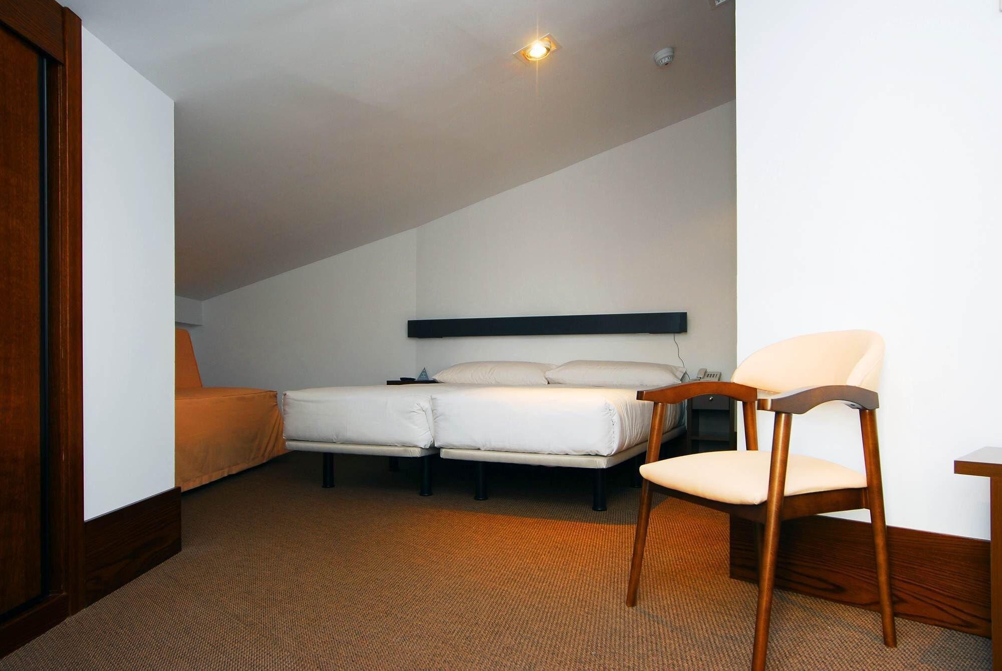 Hotel Domus Plaza Zocodover Толедо Номер фото