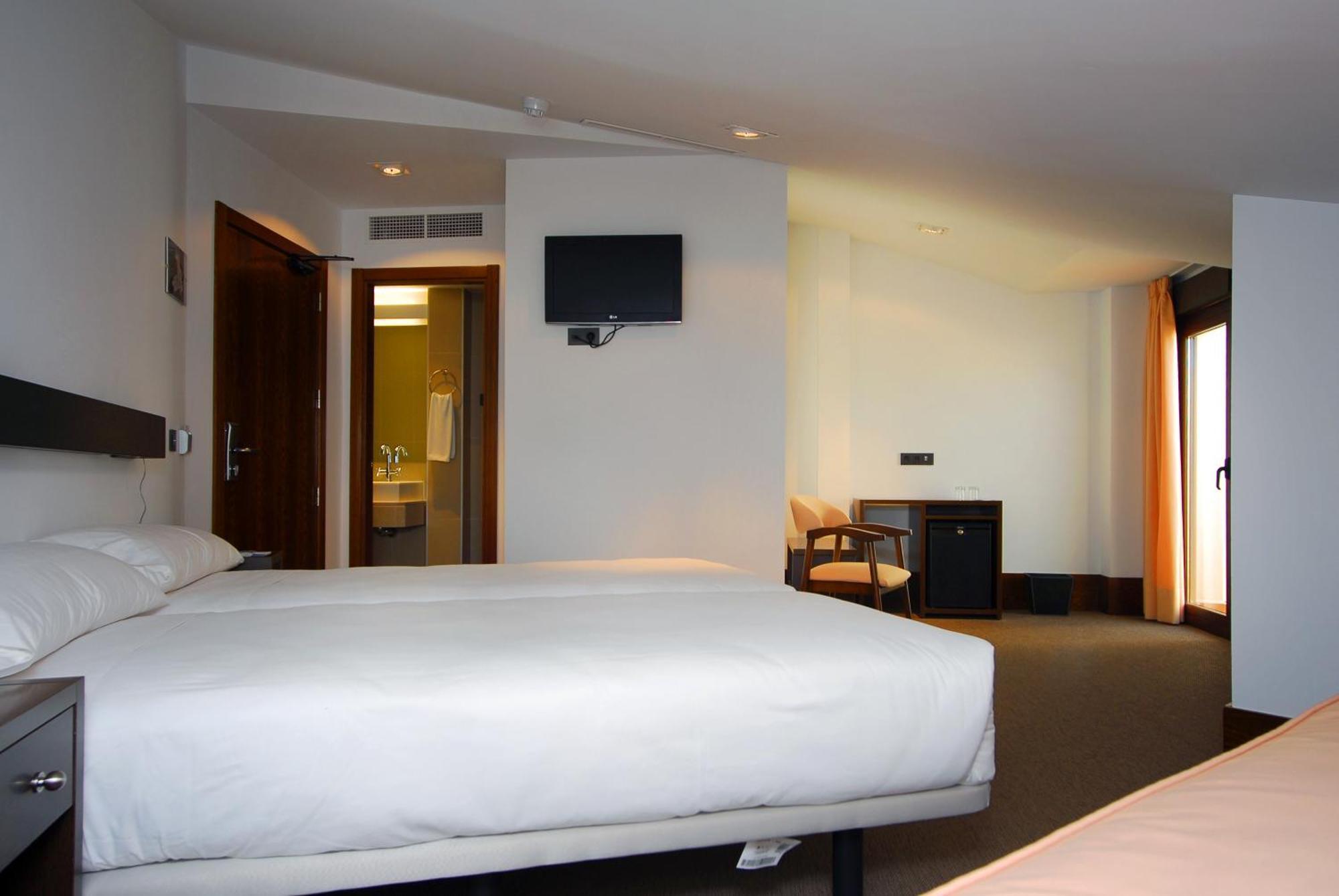 Hotel Domus Plaza Zocodover Толедо Экстерьер фото