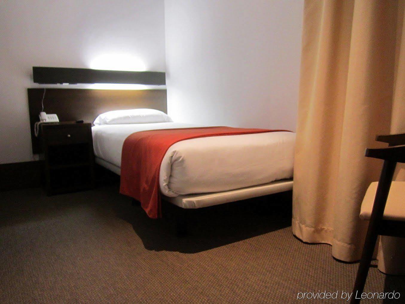 Hotel Domus Plaza Zocodover Толедо Экстерьер фото